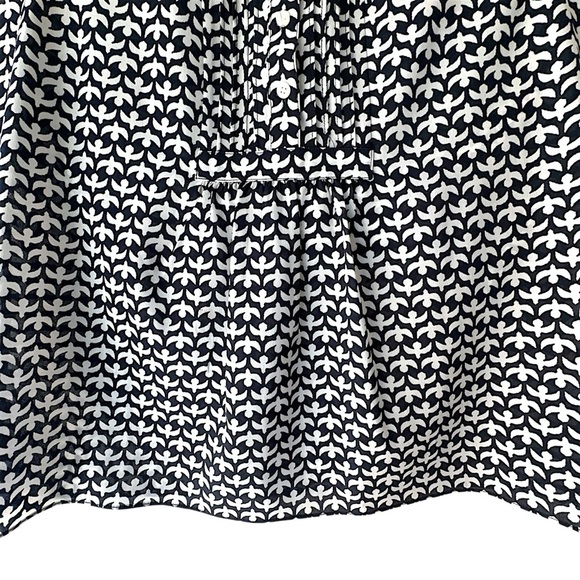 J CREW | NWOT SLEEVELESS TUXEDO TOP NAVY BLUE & WHITE BIRD PRINT | SIZE: 8 - Picture 5 of 8